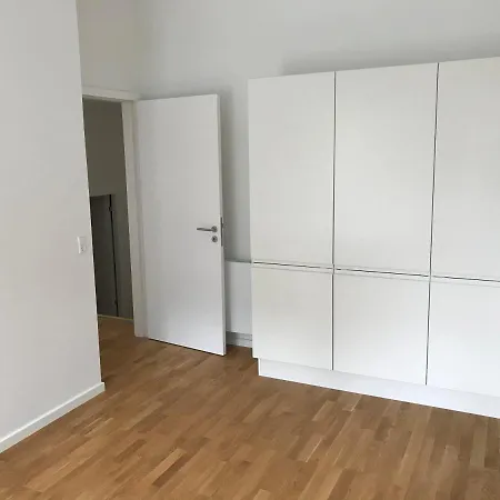 Big In Shared With King Size Bed Apartman