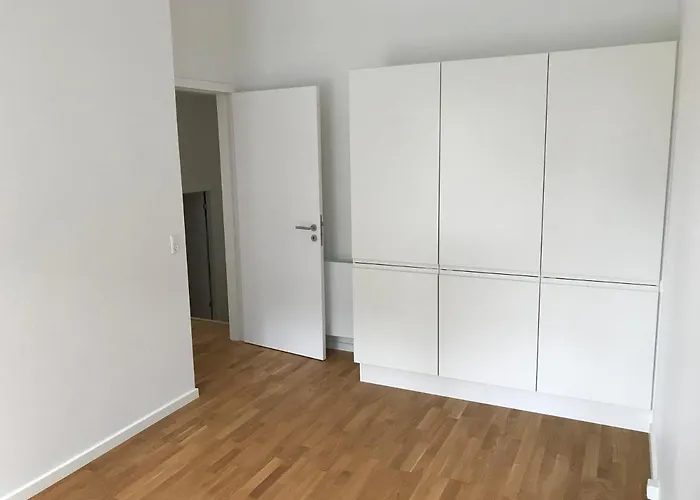 Big In Shared With King Size Bed Apartman