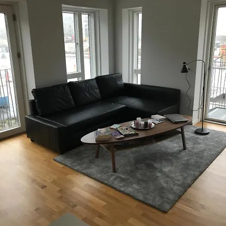 Big In Shared With King Size Bed